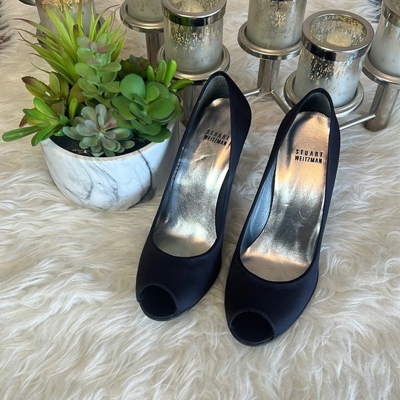 Stuart Weitzman Black Polly Pump Satin Peep Toe Pumps Stiletto Heels Size 8 - Picture 1 of 13